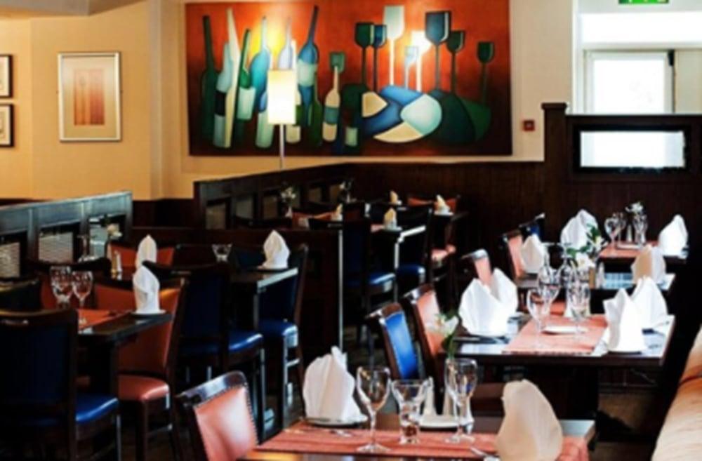 Killarney Riverside Hotel Екстер'єр фото