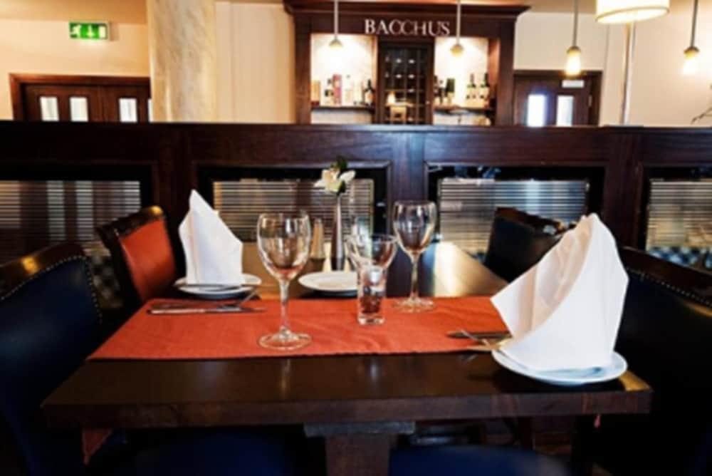Killarney Riverside Hotel Екстер'єр фото