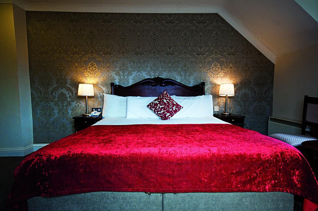 Killarney Riverside Hotel Екстер'єр фото